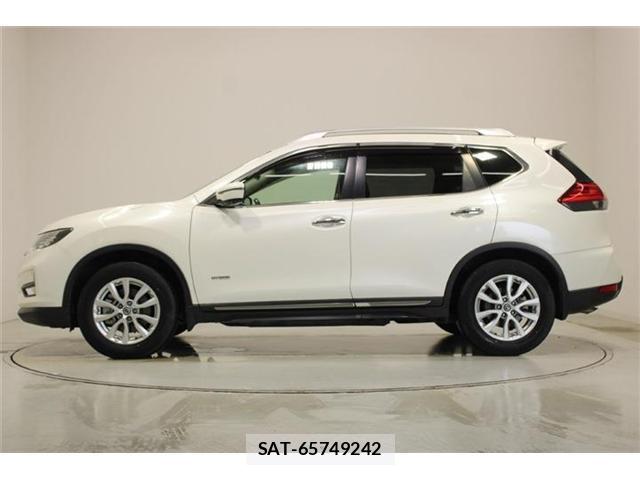 Nissan X-TRAIL 2019-08 8055882-8