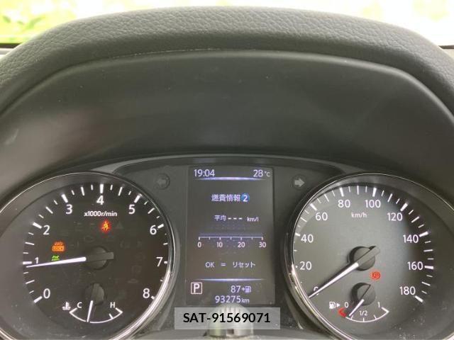 Nissan X-TRAIL 2017-12 8056152-12