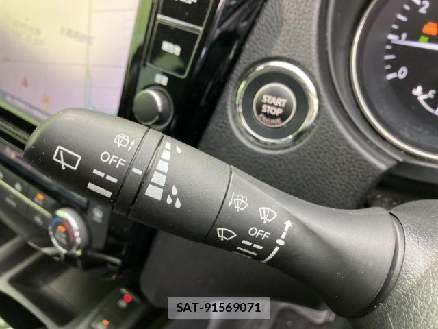 Nissan X-TRAIL 2017-12 8056152-15
