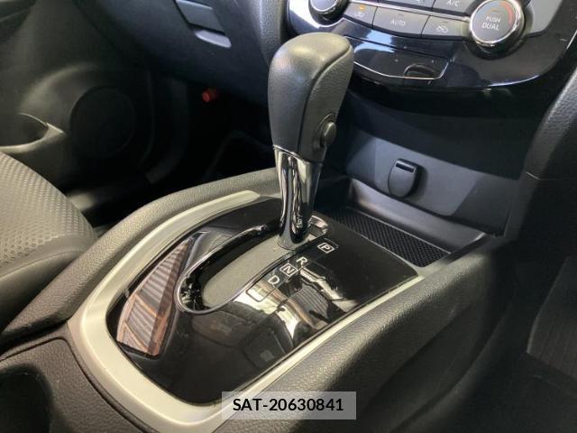 Nissan X-TRAIL 2015-10 8056253-13