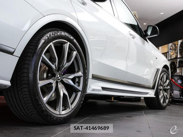 Bmw X7 2021-01 8055365-10