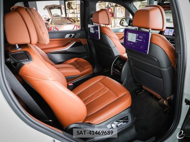 Bmw X7 2021-01 8055365-12