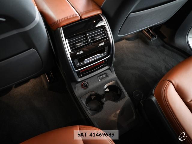 Bmw X7 2021-01 8055365-13