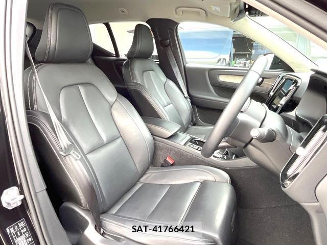 Volvo XC40 2018-08 8054212-11
