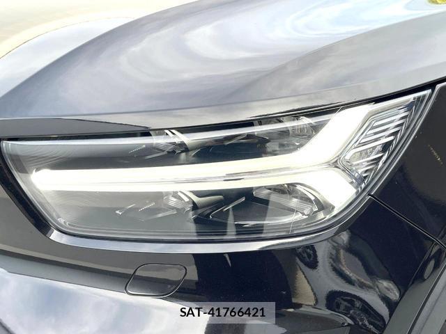 Volvo XC40 2018-08 8054212-14