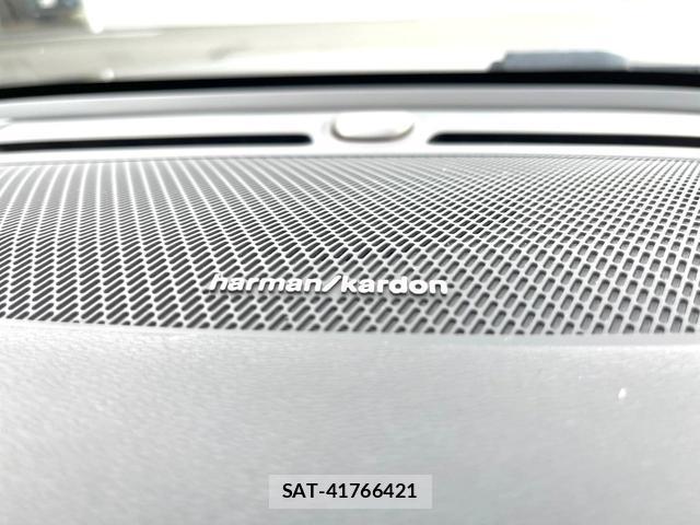 Volvo XC40 2018-08 8054212-4