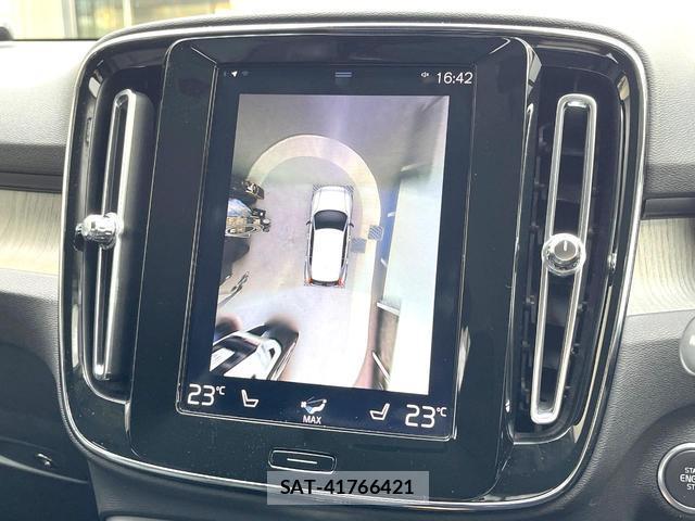 Volvo XC40 2018-08 8054212-5