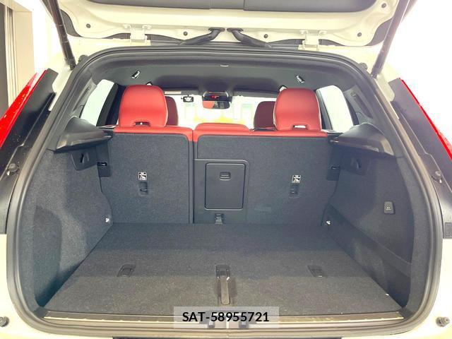 Volvo XC40 2020-05 8054213-13