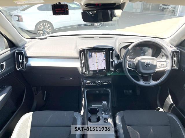 Volvo XC40 2018-09 8054215-1