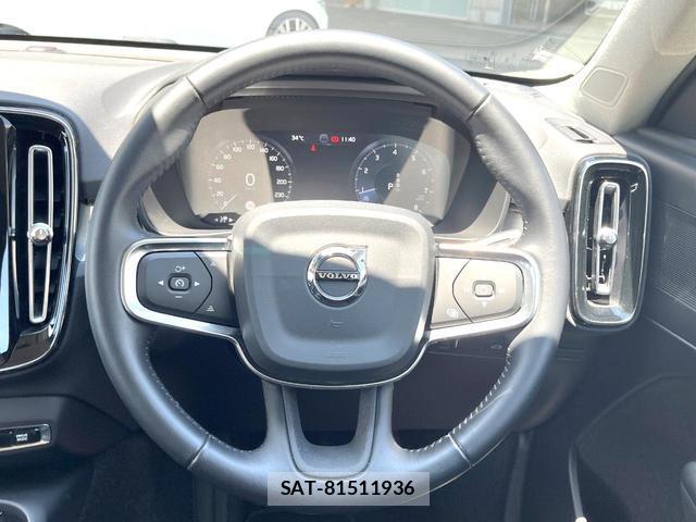Volvo XC40 2018-09 8054215-7