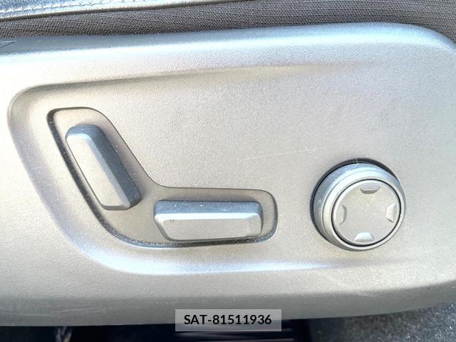 Volvo XC40 2018-09 8054215-8