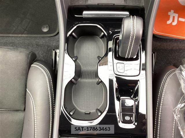 Volvo XC40 2021-06 8056076-7