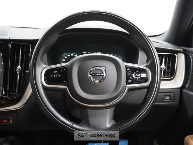 Volvo XC60 2020-08 8055229-3