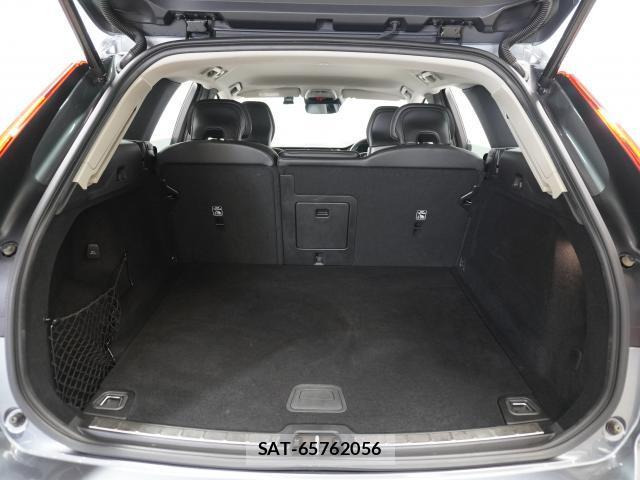Volvo XC60 2019-08 8055230-15