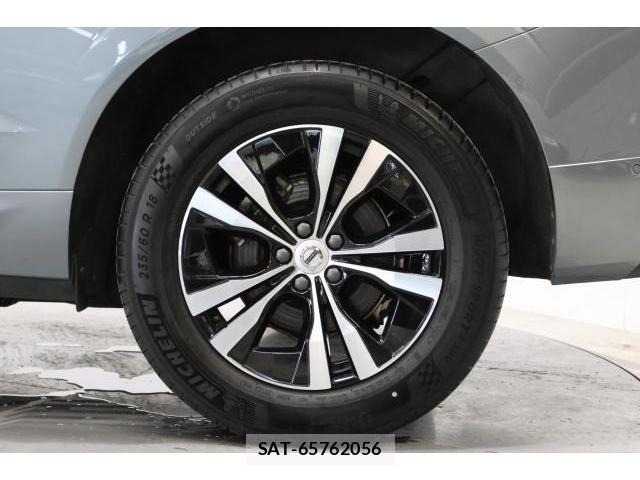 Volvo XC60 2019-08 8055230-19