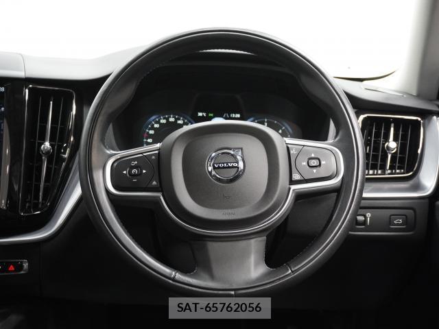 Volvo XC60 2019-08 8055230-3