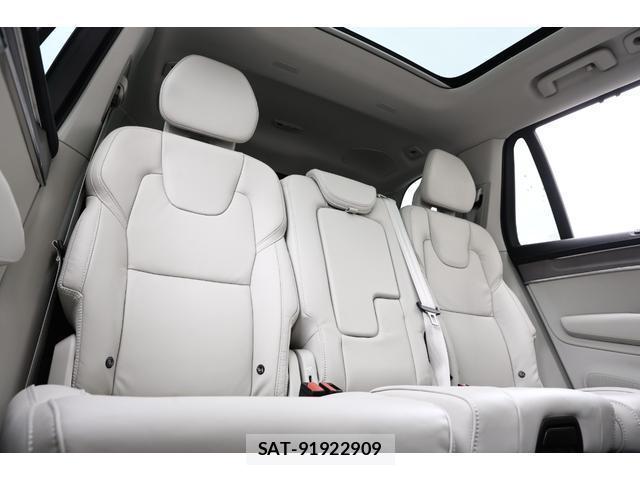 Volvo XC90 2025-11 8055935-13