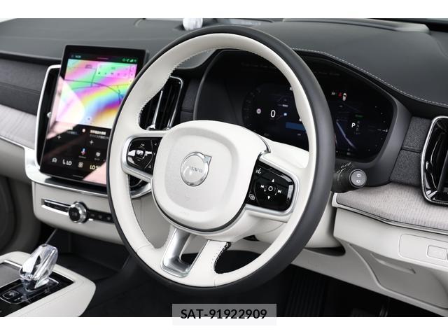 Volvo XC90 2025-11 8055935-3
