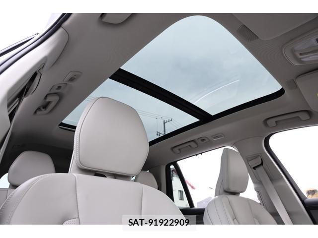 Volvo XC90 2025-11 8055935-9