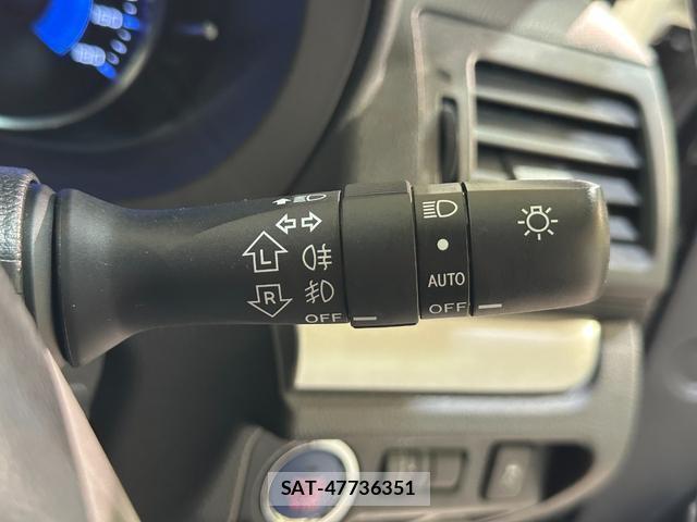 Subaru XV HYBRID 2014-03 8055316-5