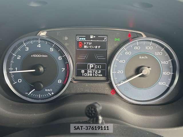 Subaru XV 2015-10 8053590-12