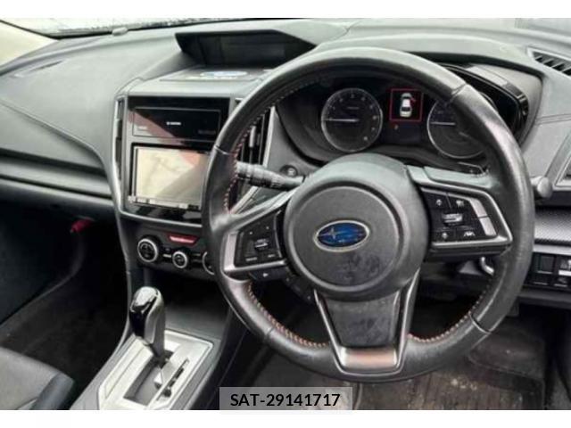 Subaru XV 2017-08 8054751-2