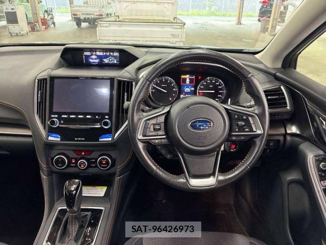 Subaru XV 2017-07 8055423-2