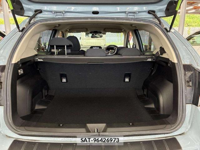 Subaru XV 2017-07 8055423-4