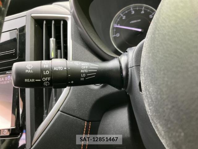 Subaru XV 2017-05 8056110-16
