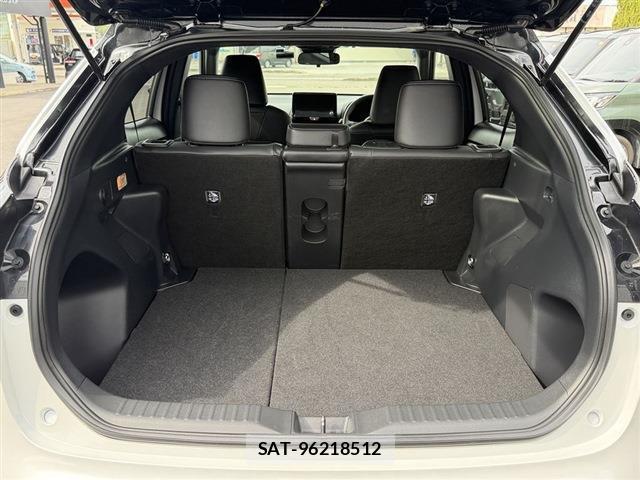 Toyota YARIS CROSS 2025-07 8053403-10