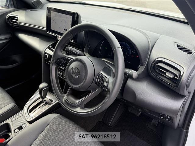 Toyota YARIS CROSS 2025-07 8053403-17