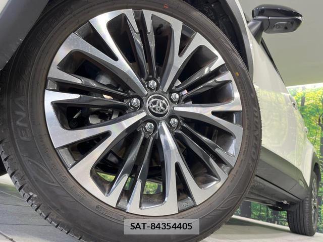 Toyota YARIS CROSS 2022-03 8053644-12