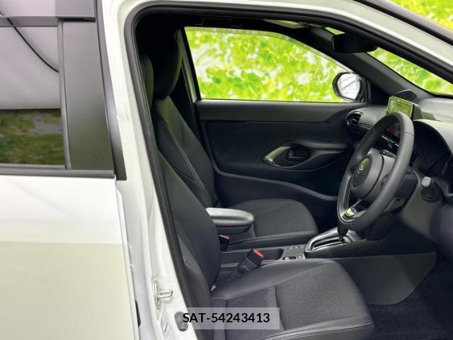 Toyota YARIS CROSS 2025-02 8053657-3