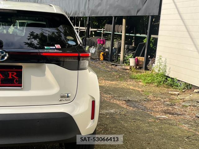 Toyota YARIS CROSS 2021-01 8053944-13