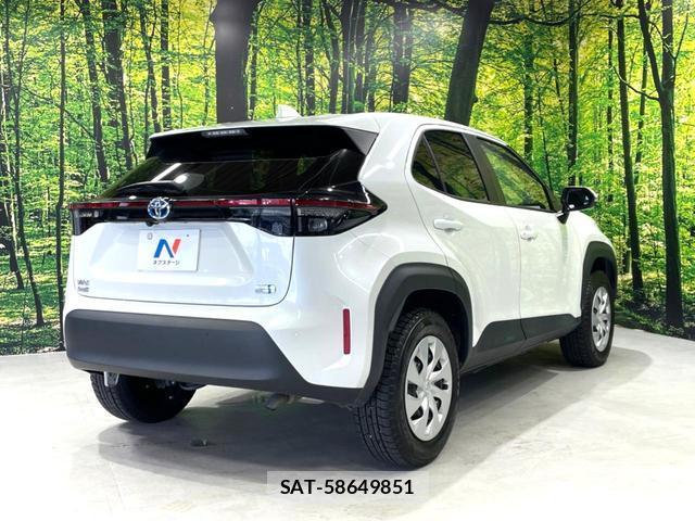 Toyota YARIS CROSS 2023-12 8054163-16