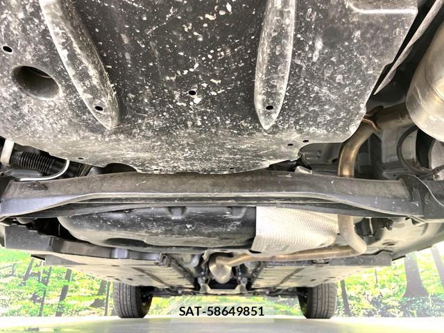 Toyota YARIS CROSS 2023-12 8054163-17