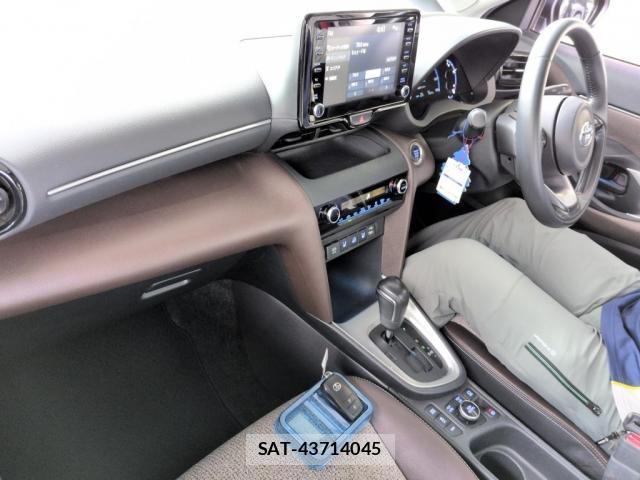 Toyota YARIS CROSS 2021-01 8054642-2
