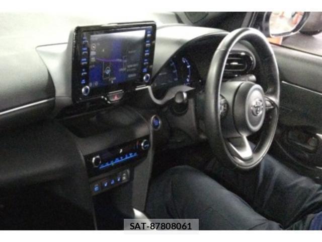 Toyota YARIS CROSS 2022-11 8054663-2