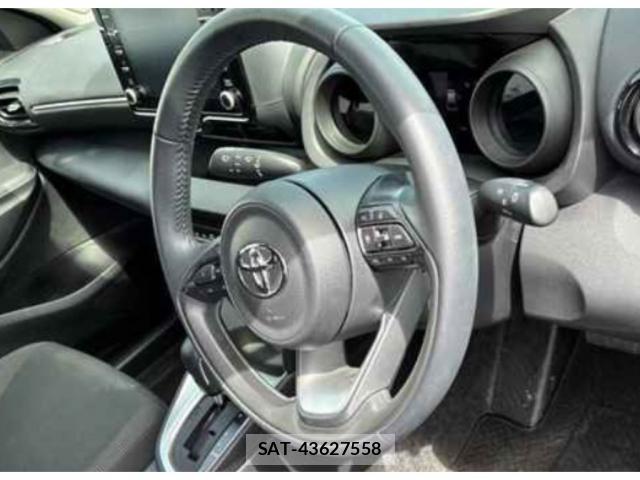 Toyota YARIS CROSS 2023-08 8054678-2