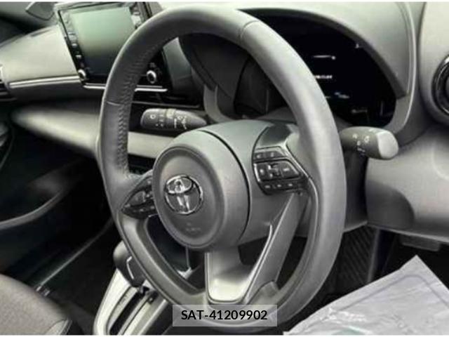 Toyota YARIS CROSS 2023-12 8054679-2