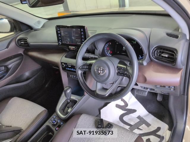 Toyota YARIS CROSS 2022-02 8054736-2