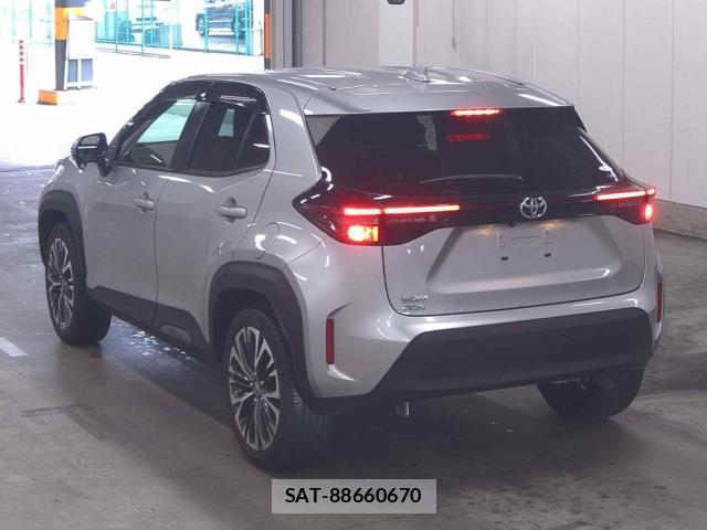 Toyota YARIS CROSS 2021-04 8054805-4