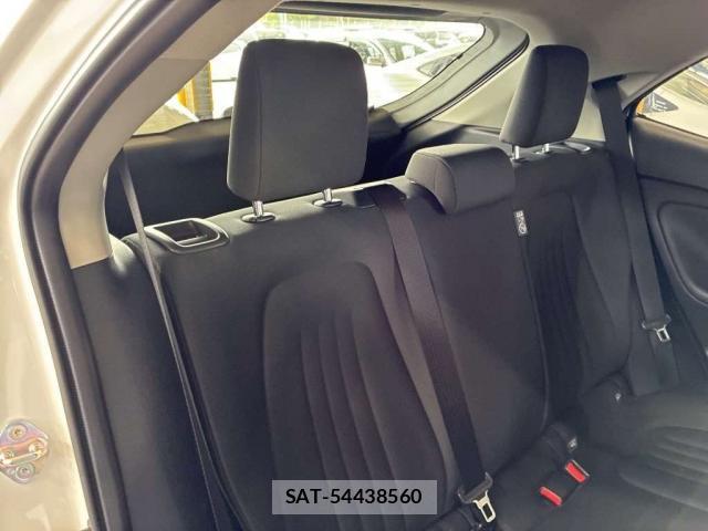 Toyota YARIS CROSS 2025-12 8055406-4