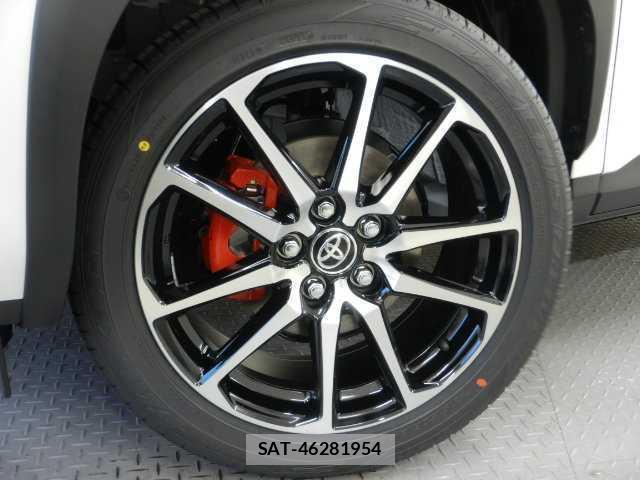Toyota YARIS CROSS 2025-12 8055748-14
