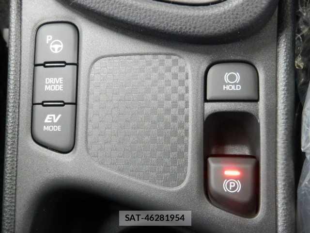 Toyota YARIS CROSS 2025-12 8055748-4