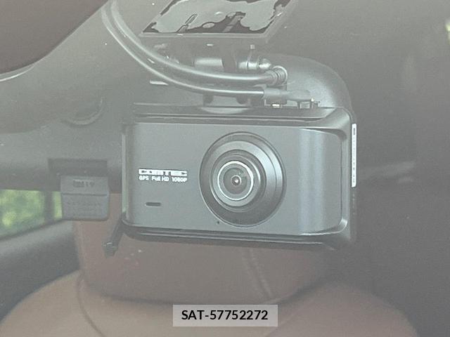 Toyota YARIS CROSS 2022-10 8055759-6