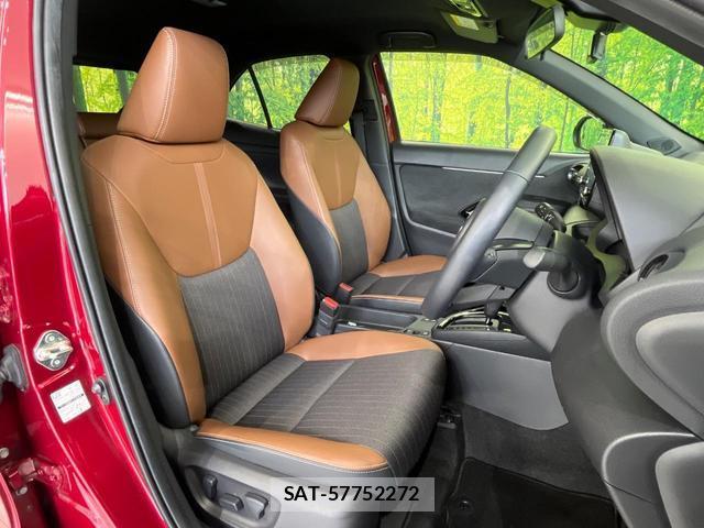 Toyota YARIS CROSS 2022-10 8055759-7