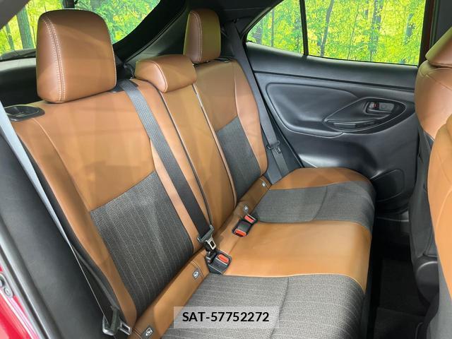 Toyota YARIS CROSS 2022-10 8055759-8