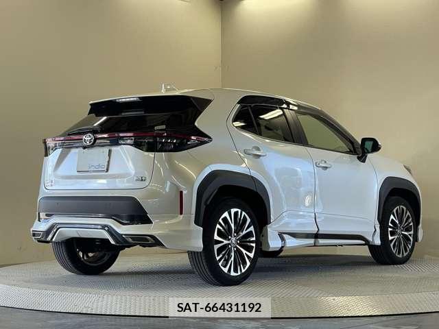 Toyota YARIS CROSS 2023-02 8055915-11