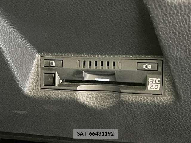 Toyota YARIS CROSS 2023-02 8055915-7